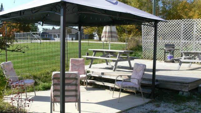 Springmount Motel Owen Sound Buitenkant foto
